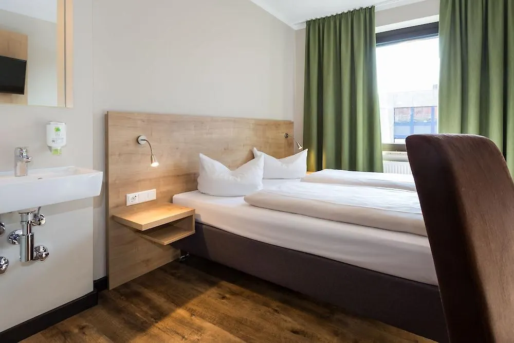 Hotel Dolomit Munich