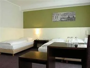 Hotel Dolomit Munich