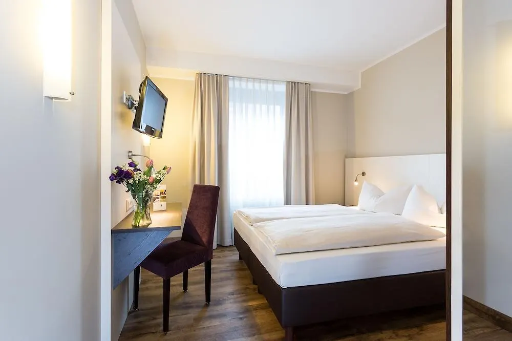 Hotel Dolomit München 2*,  Duitsland