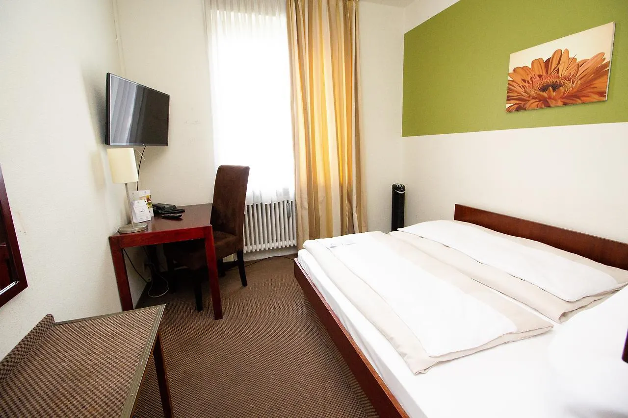 Hotel Dolomit München 2*,  Duitsland
