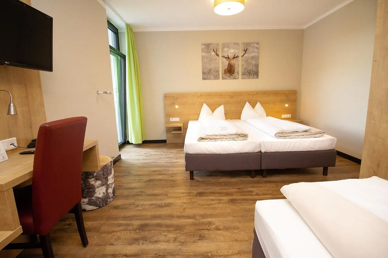 Hotel Dolomit München