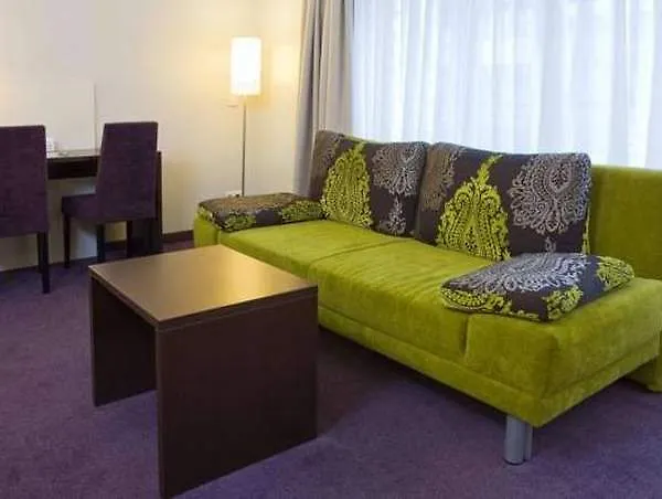 Hotel Dolomit München 2*,