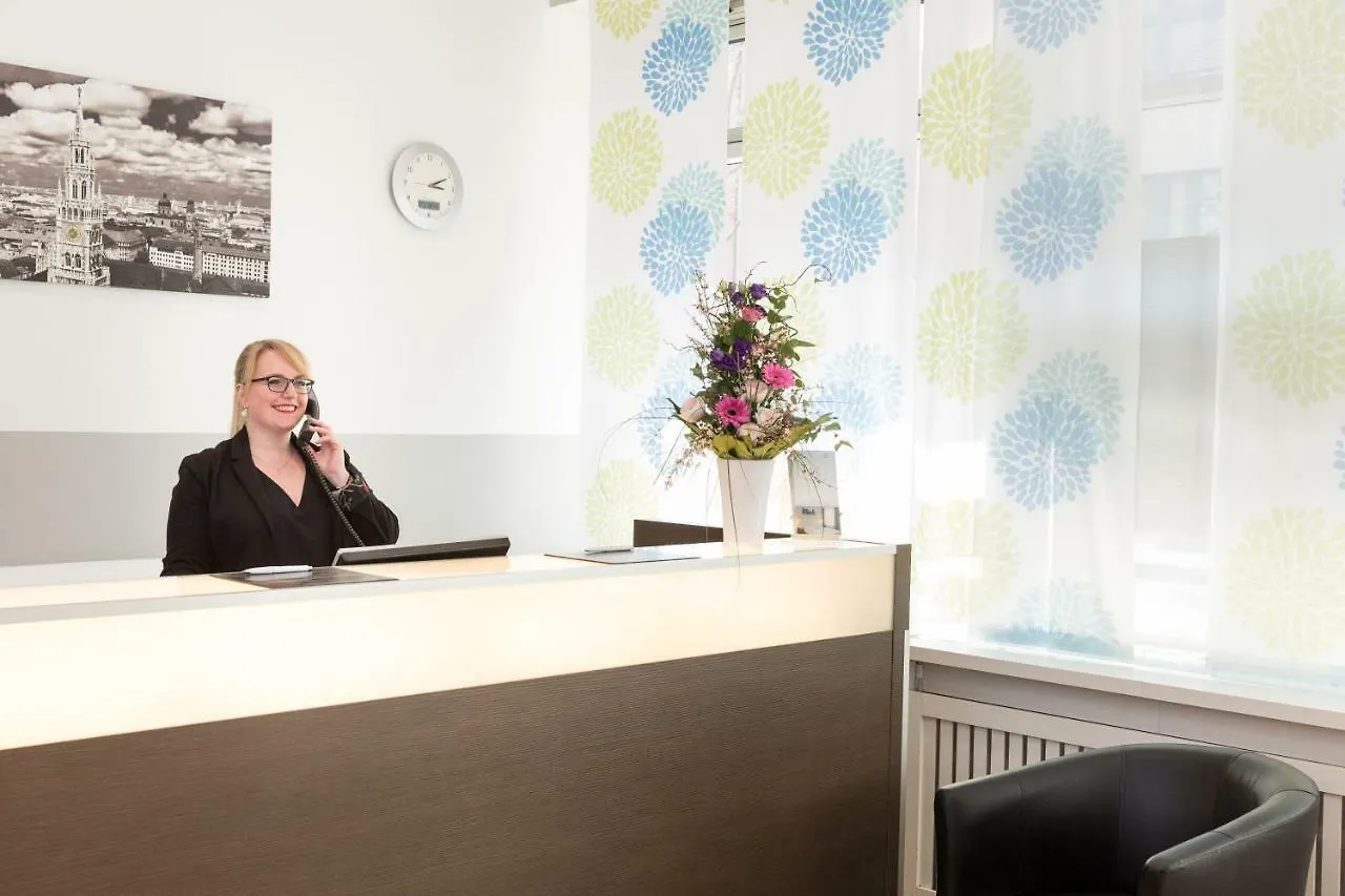 **  Hotel Dolomit München Duitsland